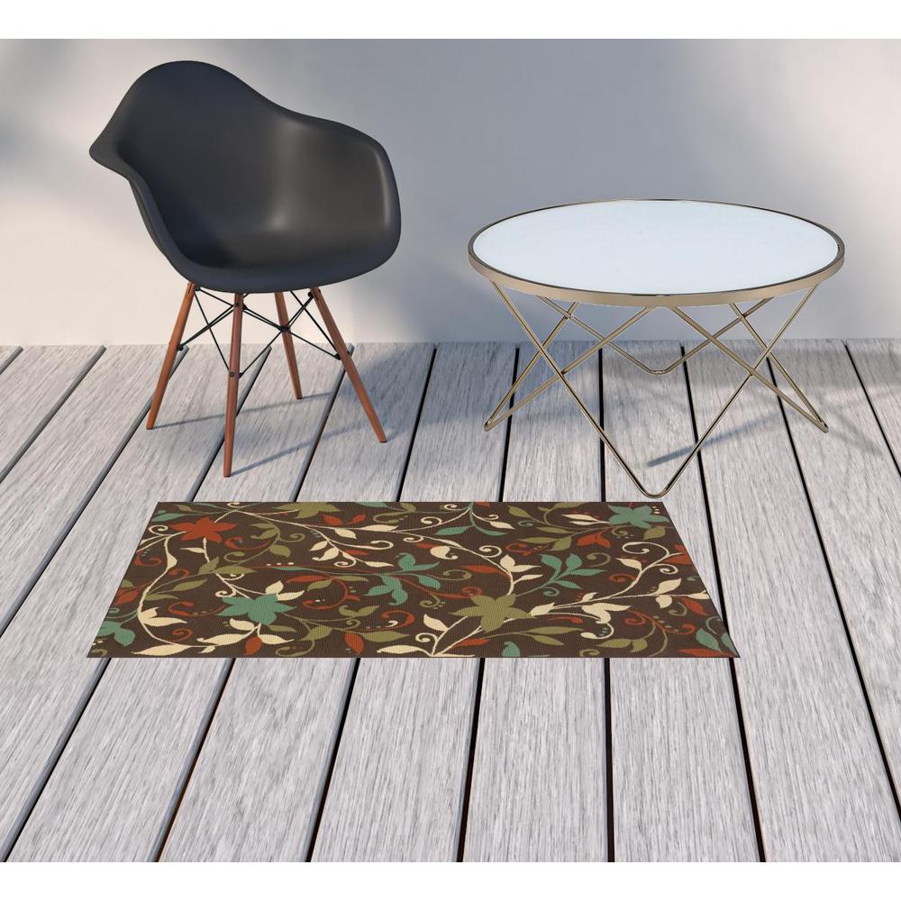 2' X 4' Brown Floral Stain Resistant Indoor Outdoor Area Rug. Picture 2