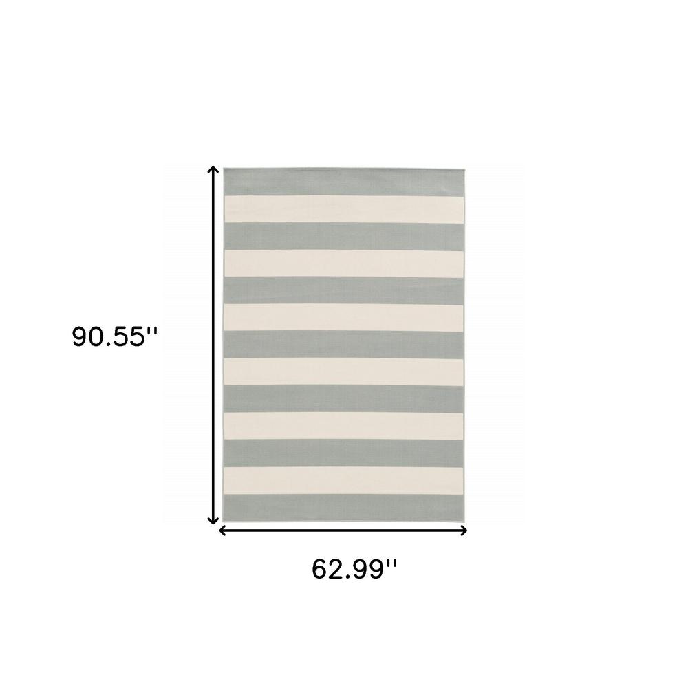 5' x 8' Gray and Ivory Geometric Stain Resistant Indoor Outdoor Area Rug. Picture 5