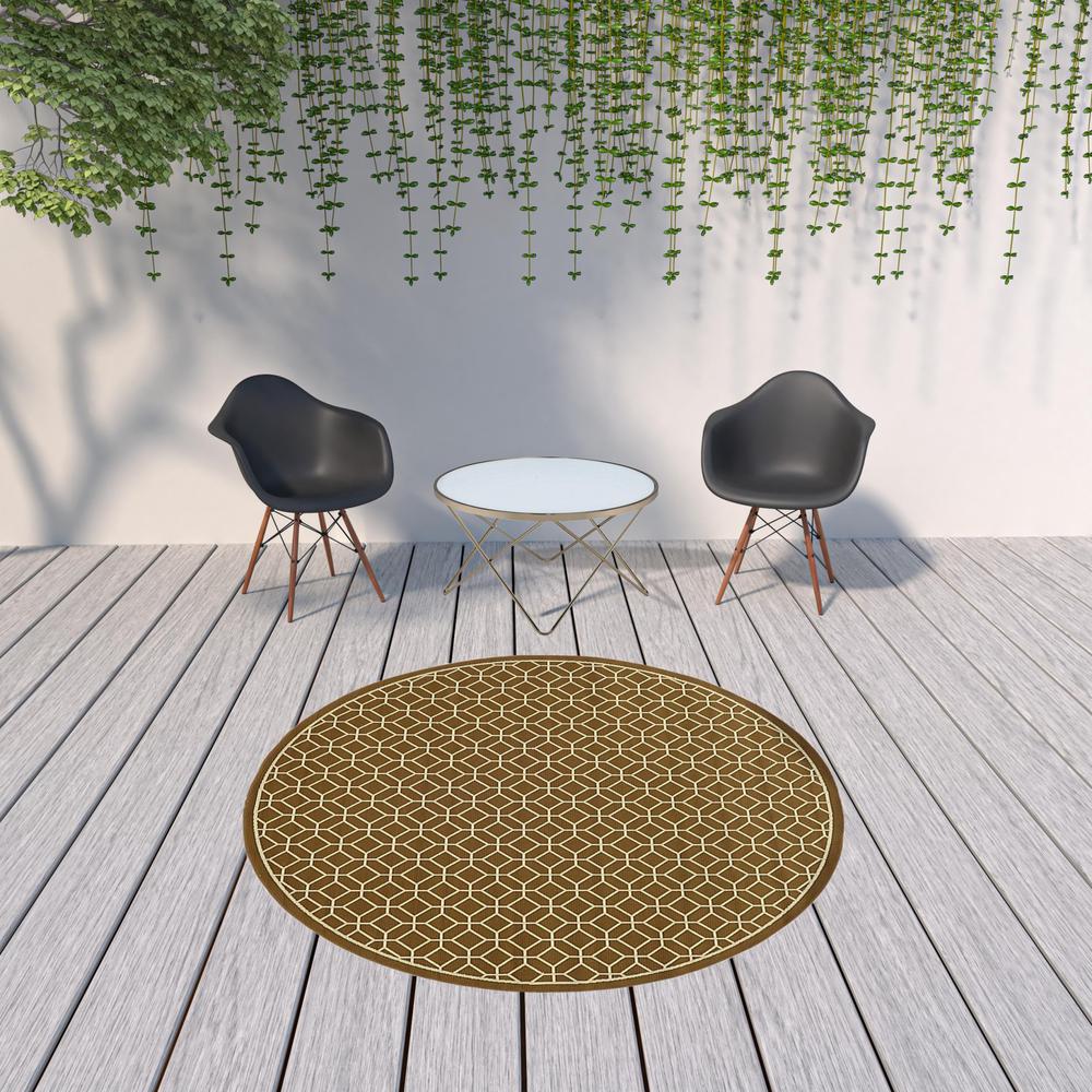 8' x 8' Brown and Ivory Round Geometric Stain Resistant Indoor Outdoor Area Rug. Picture 2