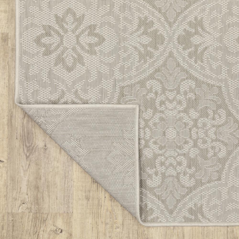 3' X 5' Gray and Ivory Floral Stain Resistant Indoor Outdoor Area Rug. Picture 6