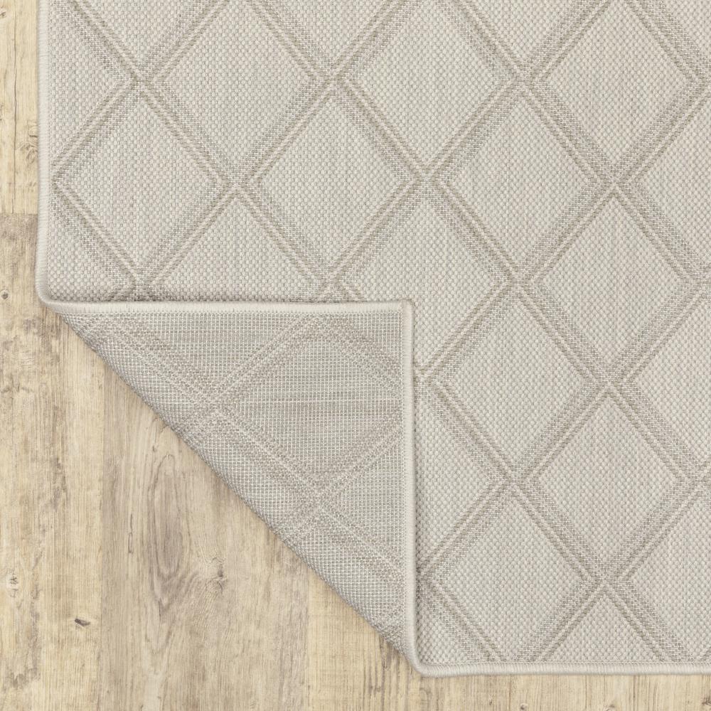 3' X 5' Gray and Ivory Geometric Stain Resistant Indoor Outdoor Area Rug. Picture 6