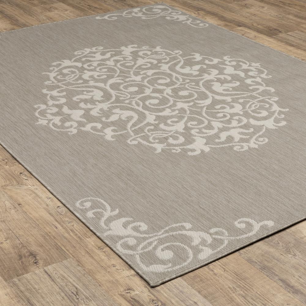 3' X 5' Gray and Ivory Oriental Stain Resistant Indoor Outdoor Area Rug. Picture 6