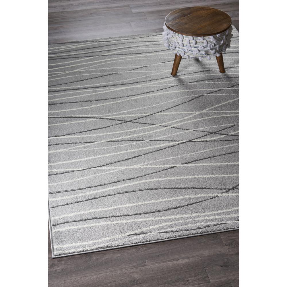 5' X 7' Gray And White Abstract Stain Resistant Indoor Outdoor Area Rug. Picture 3