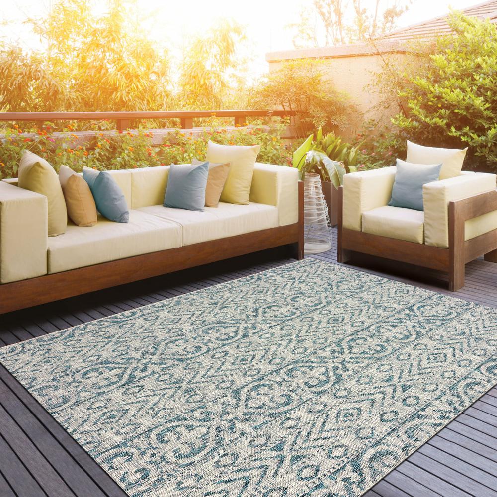 2' X 3' Blue Damask Indoor Outdoor Area Rug. Picture 5