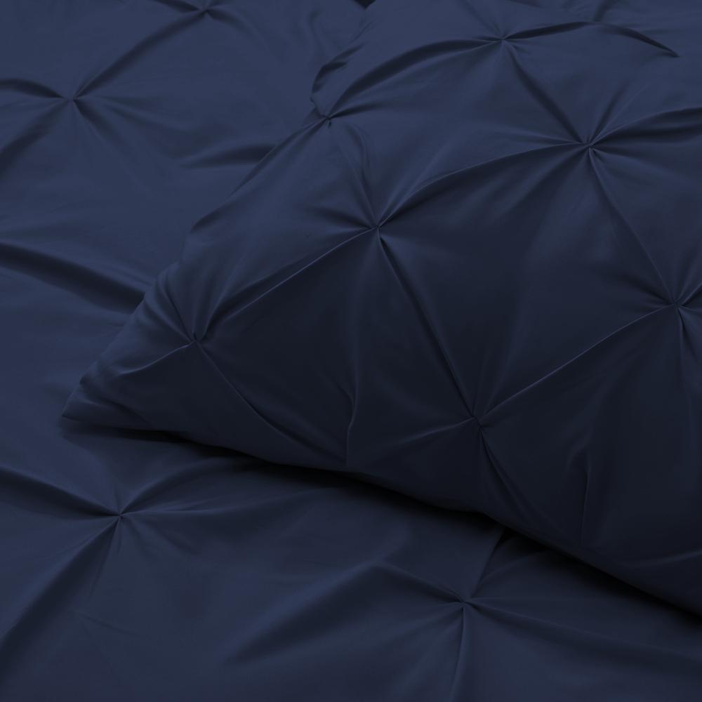 Navy Blue Queen Microfiber 110 Thread Count Washable Down Alternative Comforter. Picture 2