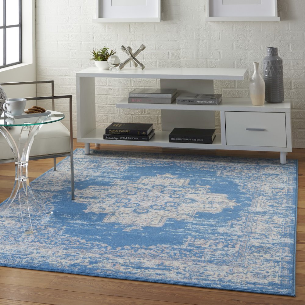 4' X 6' Blue Damask Power Loom Area Rug. Picture 7