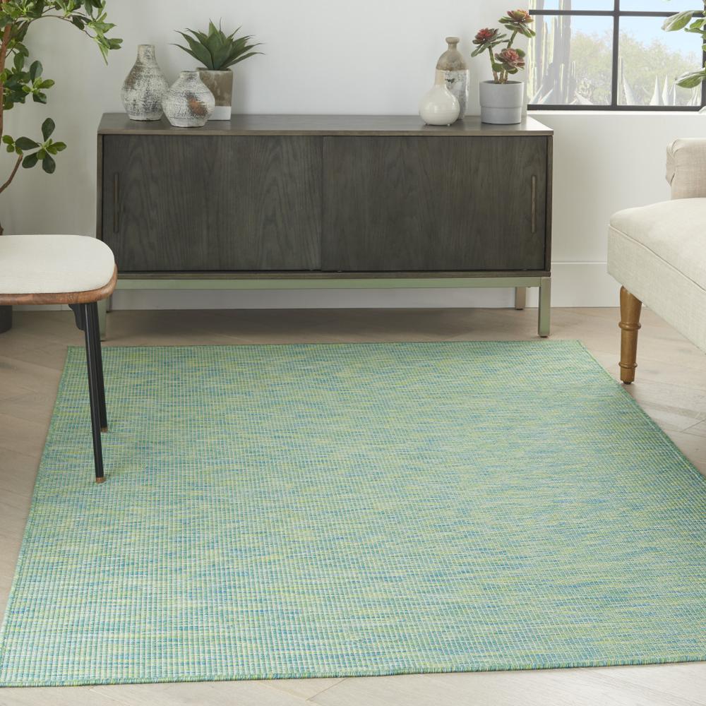 5' X 7' Blue Power Loom Area Rug. Picture 5