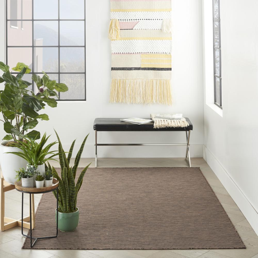 5' X 7' Brown Power Loom Area Rug. Picture 6