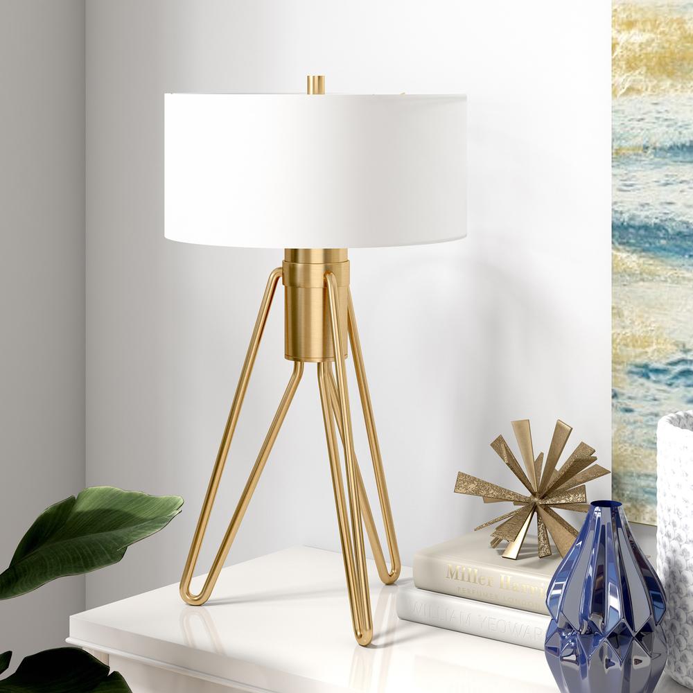 25" Brass Metal Two Light Tripod Table Lamp With White Drum Shade. Picture 4