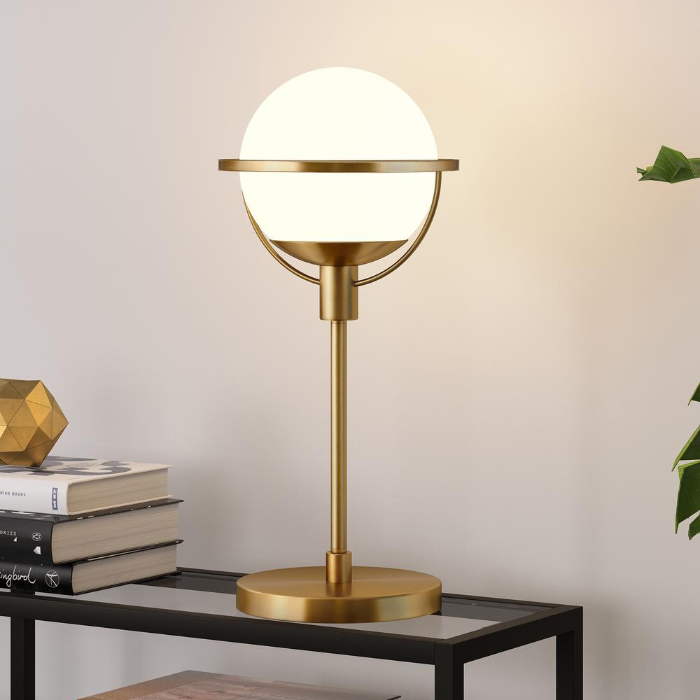 21" Brass Metal Globe Table Lamp With Clear Globe Shade. Picture 5