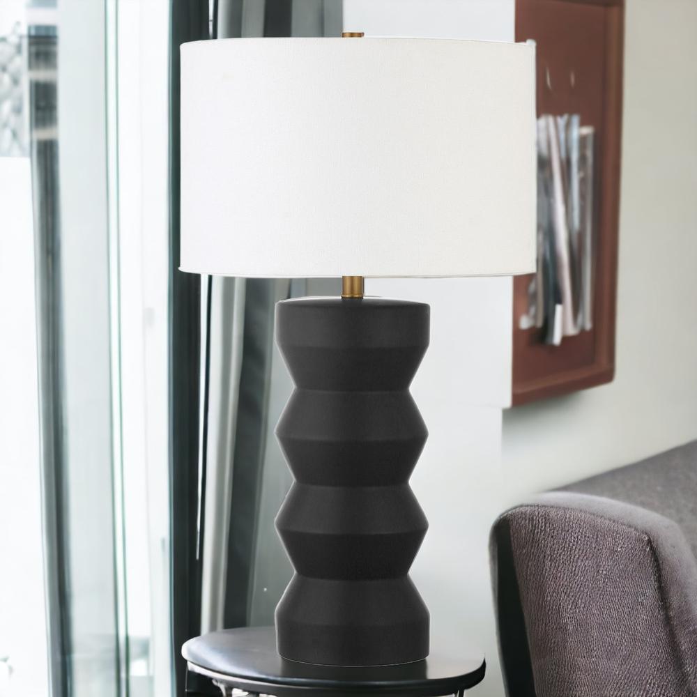 28" Black Ceramic Table Lamp With White Drum Shade. Picture 3