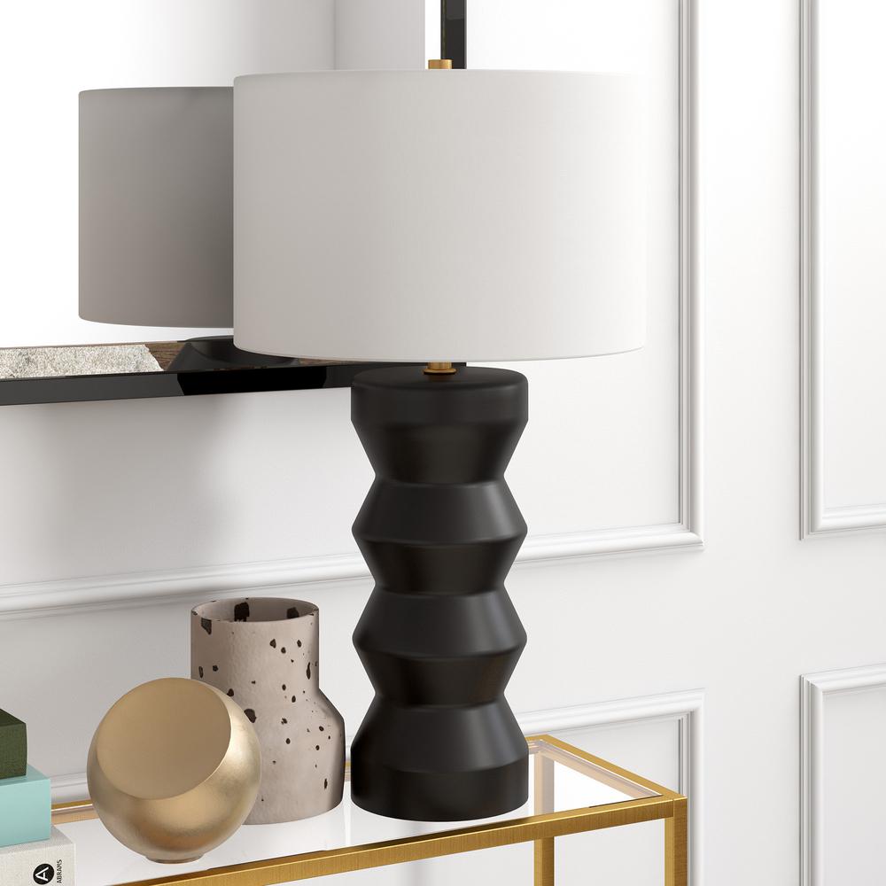 28" Black Ceramic Table Lamp With White Drum Shade. Picture 4