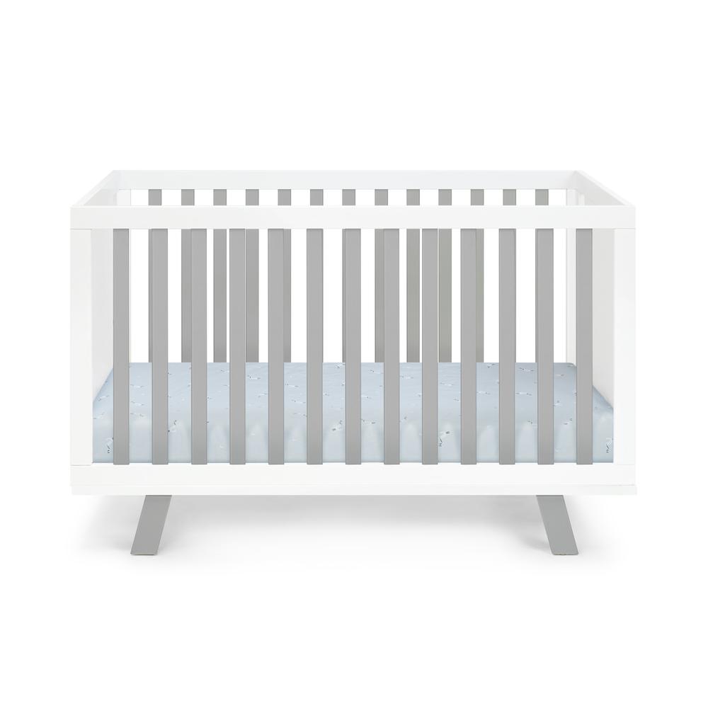 Gray, White Solid, Manufactured Wood Standard Three In One Convertible Crib. Picture 1
