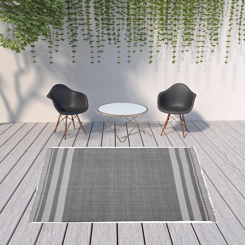 8' x 10' Gray Striped Handmade Stain Resistant Non Skid Indoor Outdoor Area Rug. Picture 2