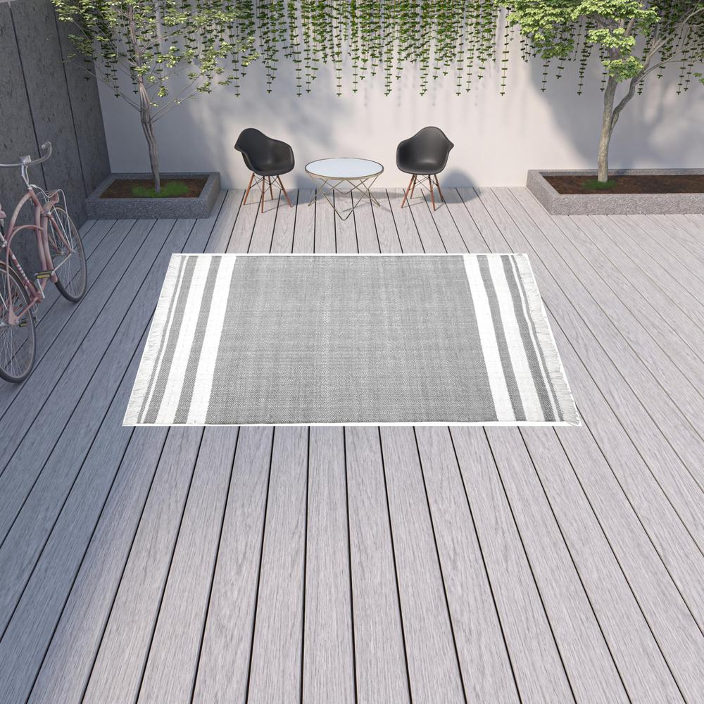 9' x 12' Gray Striped Handmade Stain Resistant Non Skid Indoor Outdoor Area Rug. Picture 3