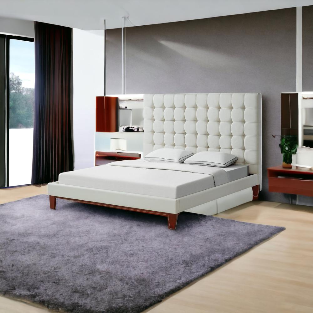 Beige Solid Wood King Tufted Upholstered Linen Bed. Picture 2