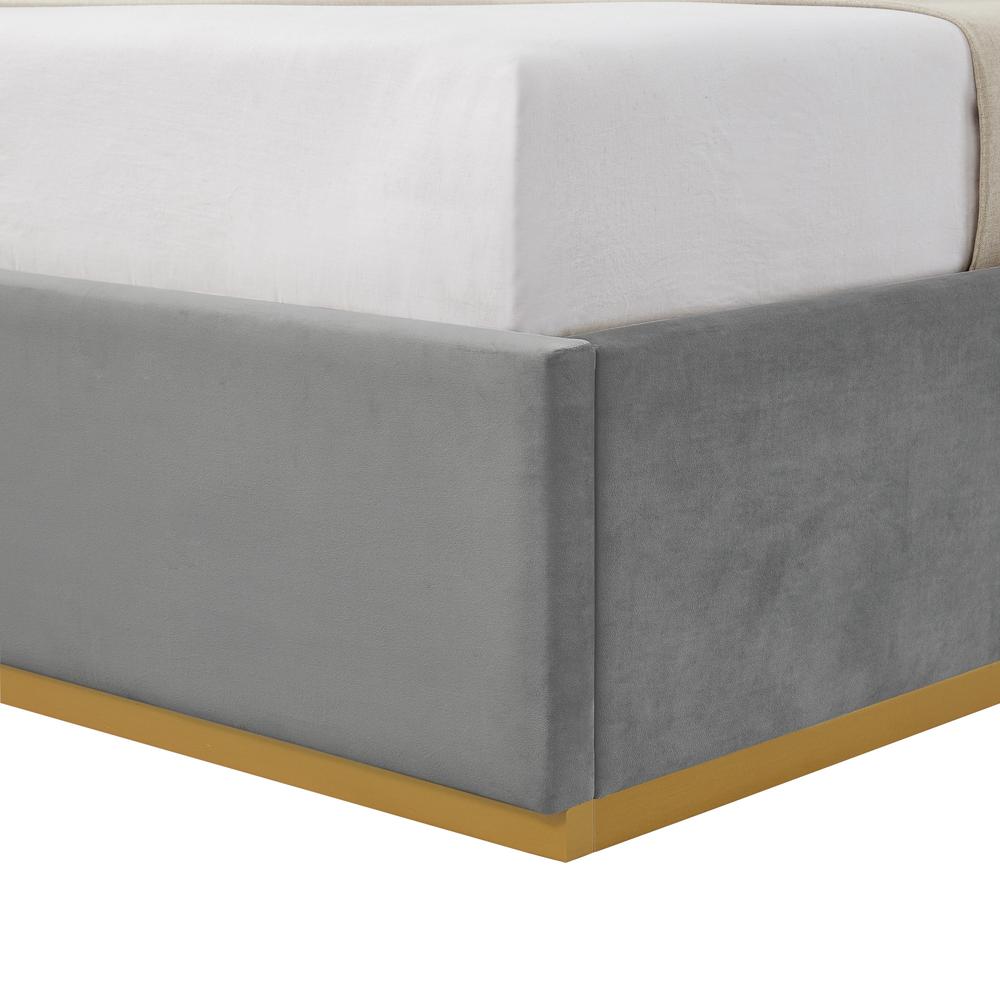 Gray Solid Wood King Upholstered Velvet Bed. Picture 7