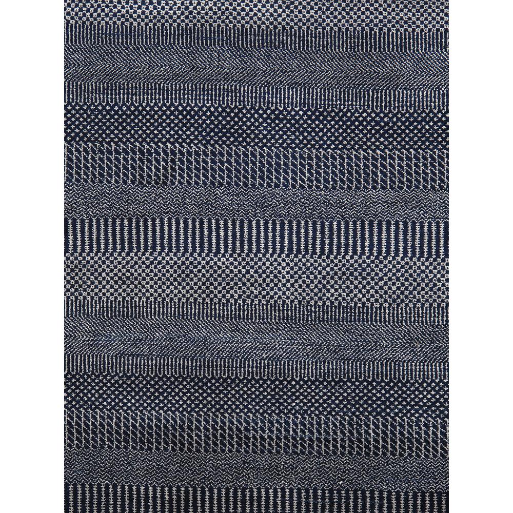 Pasargad Home Transitiona Collection Hand-Kontted Silk & Wool Area Rug- 3' 2" X  5' 2" - GRASS-NVY 3X5. Picture 3