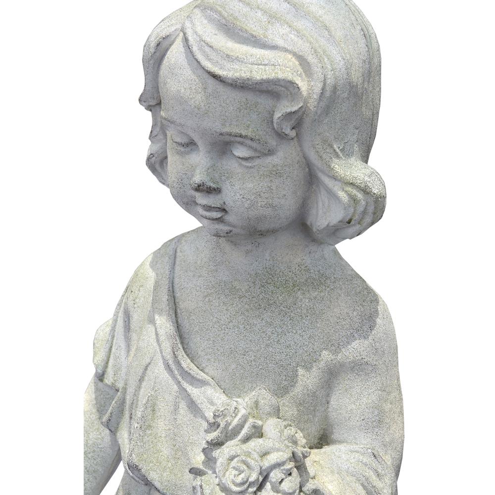 Garden Child with Flowers. Picture 2
