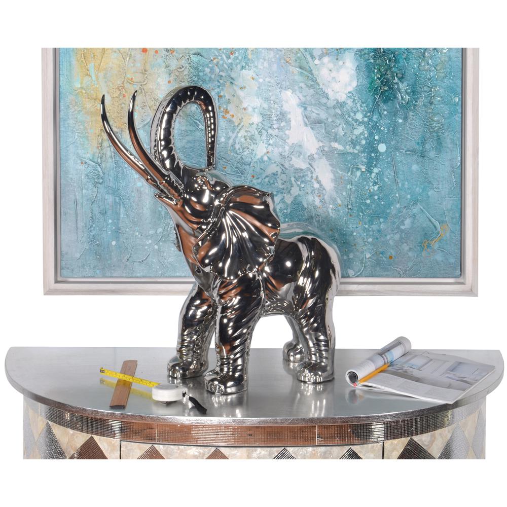 Mirrored Chrome Large Elephant Sculpture. Picture 5
