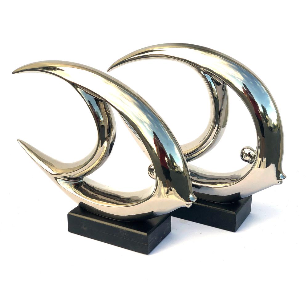 Mirrored Chrome Fish Set of 2 on Bases. Picture 2
