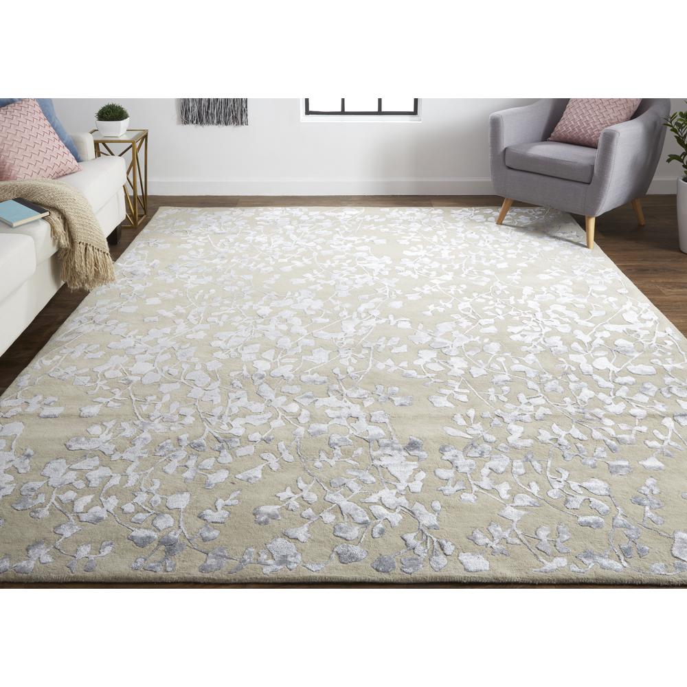 Bella High/Low Floral Wool Rug, Latte/SIlver Gray, 5ft x 8ft Area Rug, 9698832FSLV000E10. Picture 1