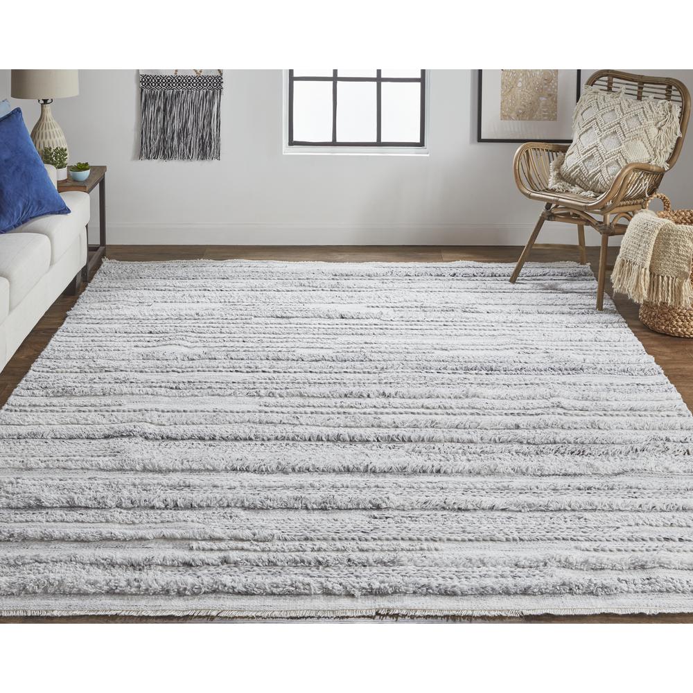 Alden Contemporary Bohemian Shag Rug, Ivory/Light Gray, 5ft x 8ft Area Rug, ALD8637FGRY000E10. Picture 1