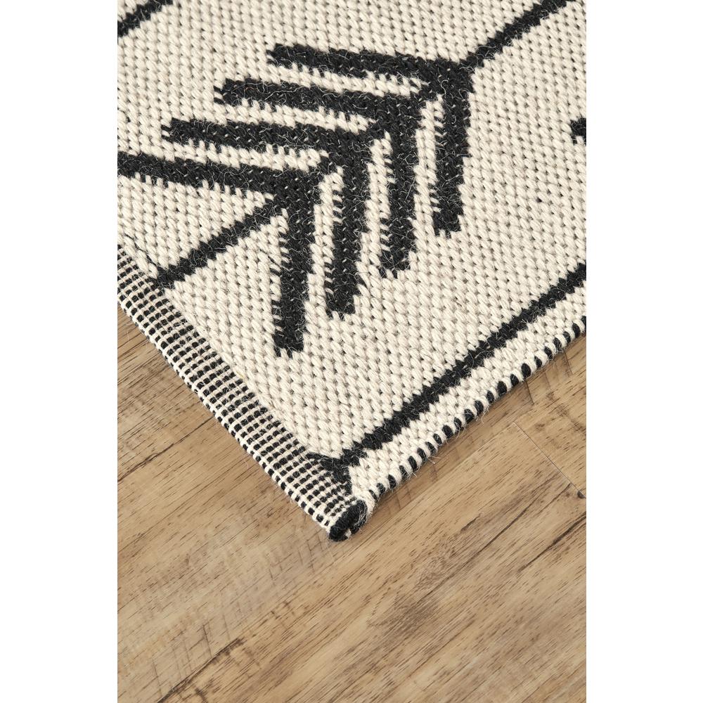 Bashia Handmade Linear Wool Rug, Black/Ivory, Modern Arrows, 4ft x 6ft Area Rug, I26R0548BLKIVYC00. Picture 3