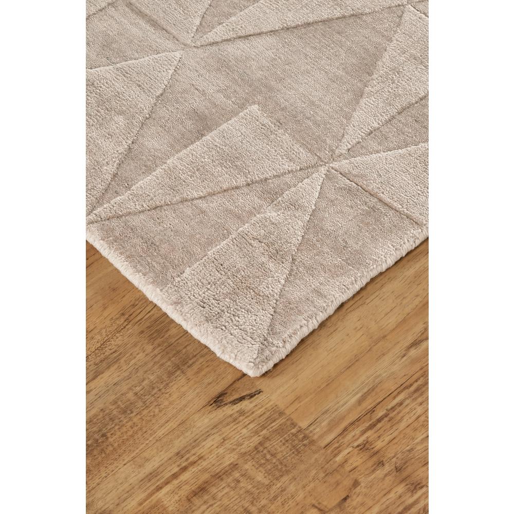 Gramercy Luxe Viscose Rug, High-low Pile, Metallic Taupe, 4ft x 6ft Accent Rug, 6206335FMOC000C00. Picture 3