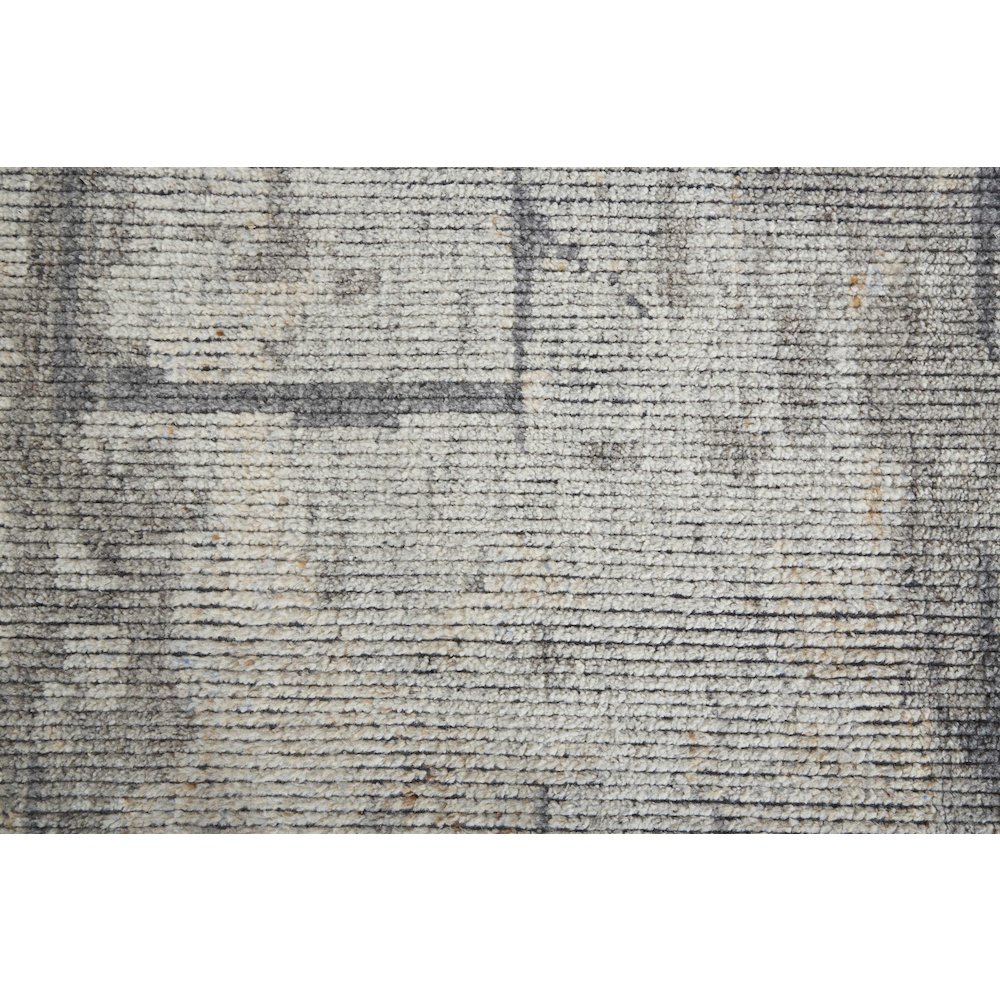 Alford Modern Abstract, Gray/Silver, 2' x 3' Accent Rug. Picture 6