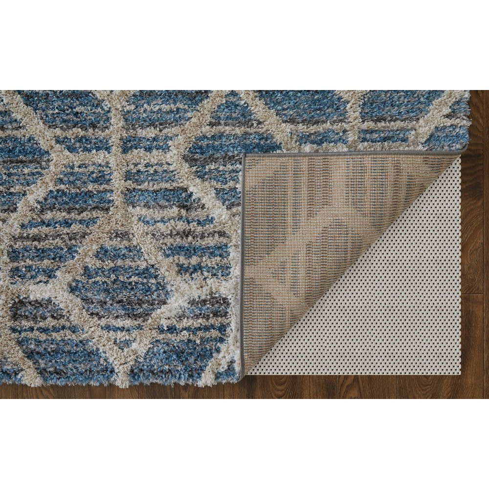 Mynka Transitional Diamond, Blue/Ivory, 2' x 3' Accent Rug. Picture 4