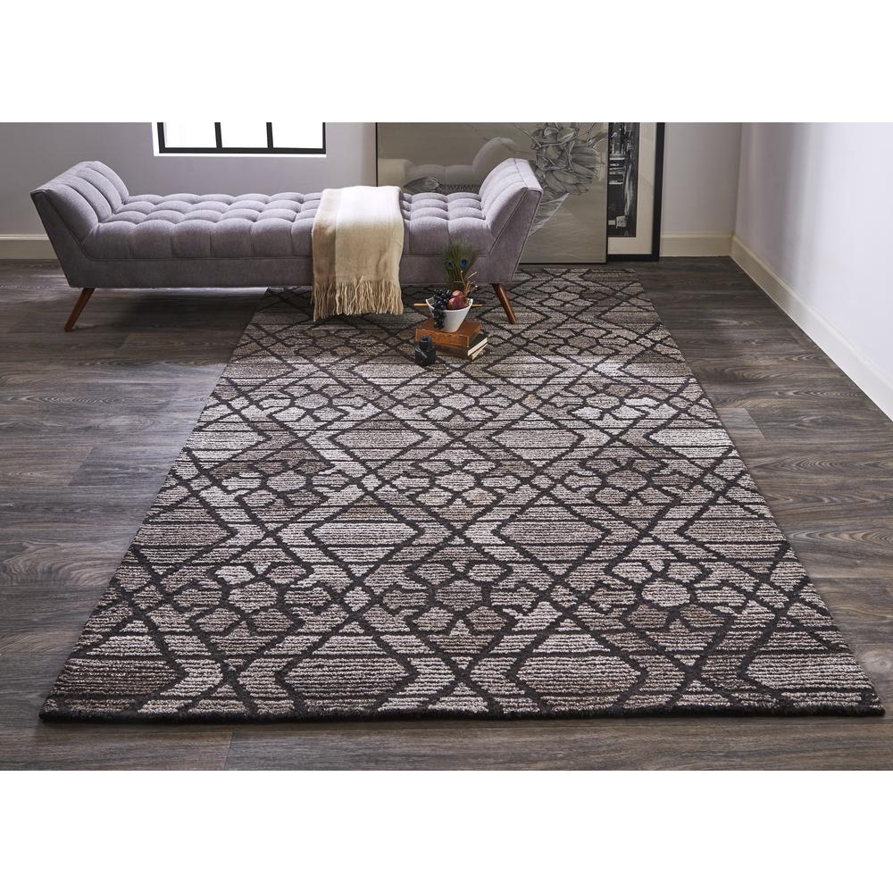 Asher Geometric Floral Wool Rug, Vapor Gray/Black, 5ft x 8ft Area Rug, 8638766FGRYCHLE10. Picture 1
