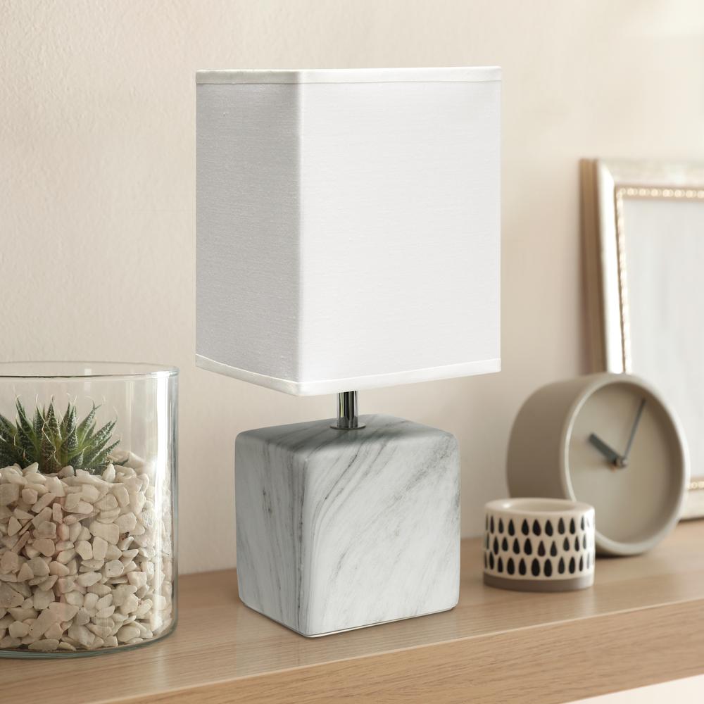 Petite Marbled Ceramic Table Lamp with Fabric Shade, White with White Shade. Picture 4