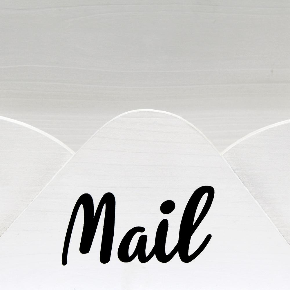 Elegant Designs Homewood Farmhouse Wooden Decorative Envelope Shaped Desktop Letter Holder White. Picture 6