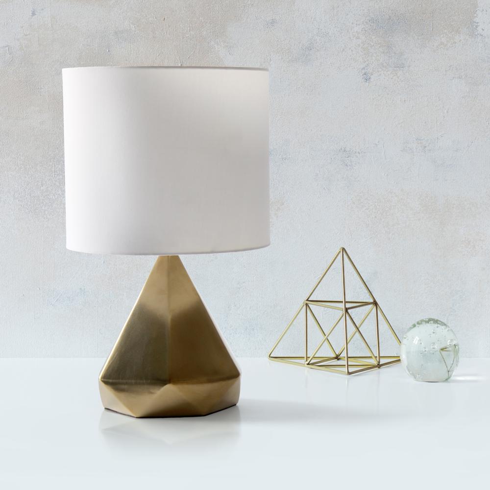 Solid Pyramid Table Lamp, Gold. Picture 4