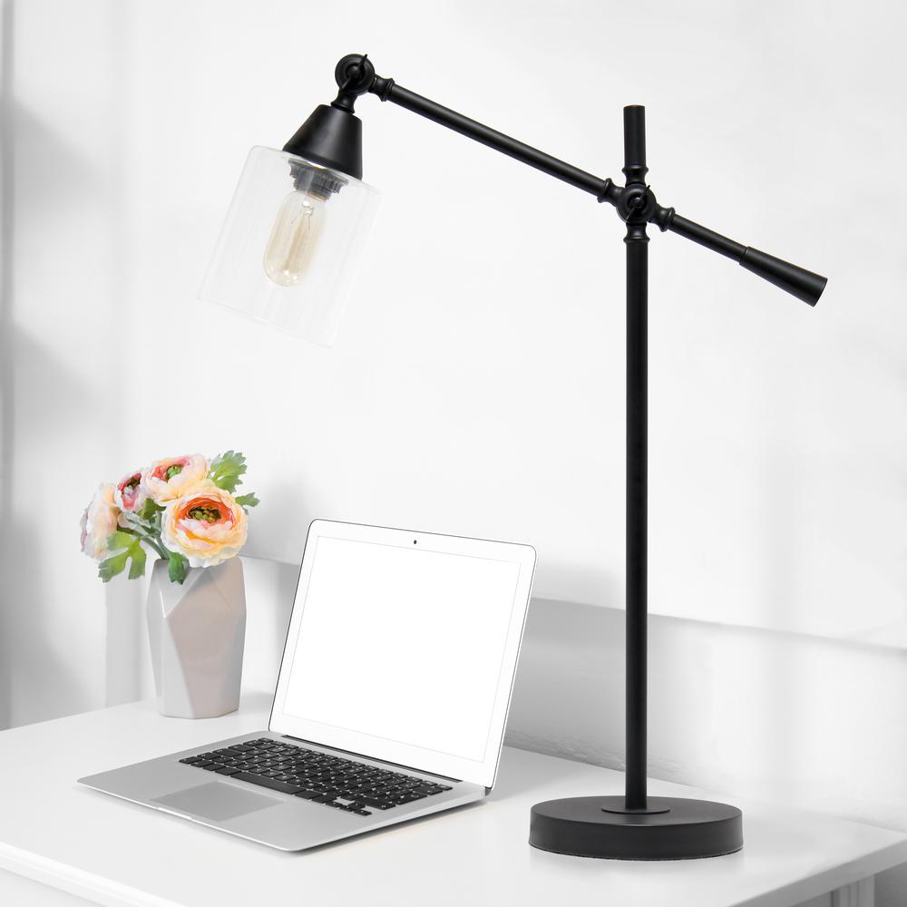 Vertically Adjustable Desk Lamp, Black. Picture 1