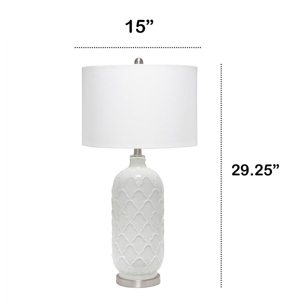 Argyle Classic White Table Lamp with Fabric Shade. Picture 4