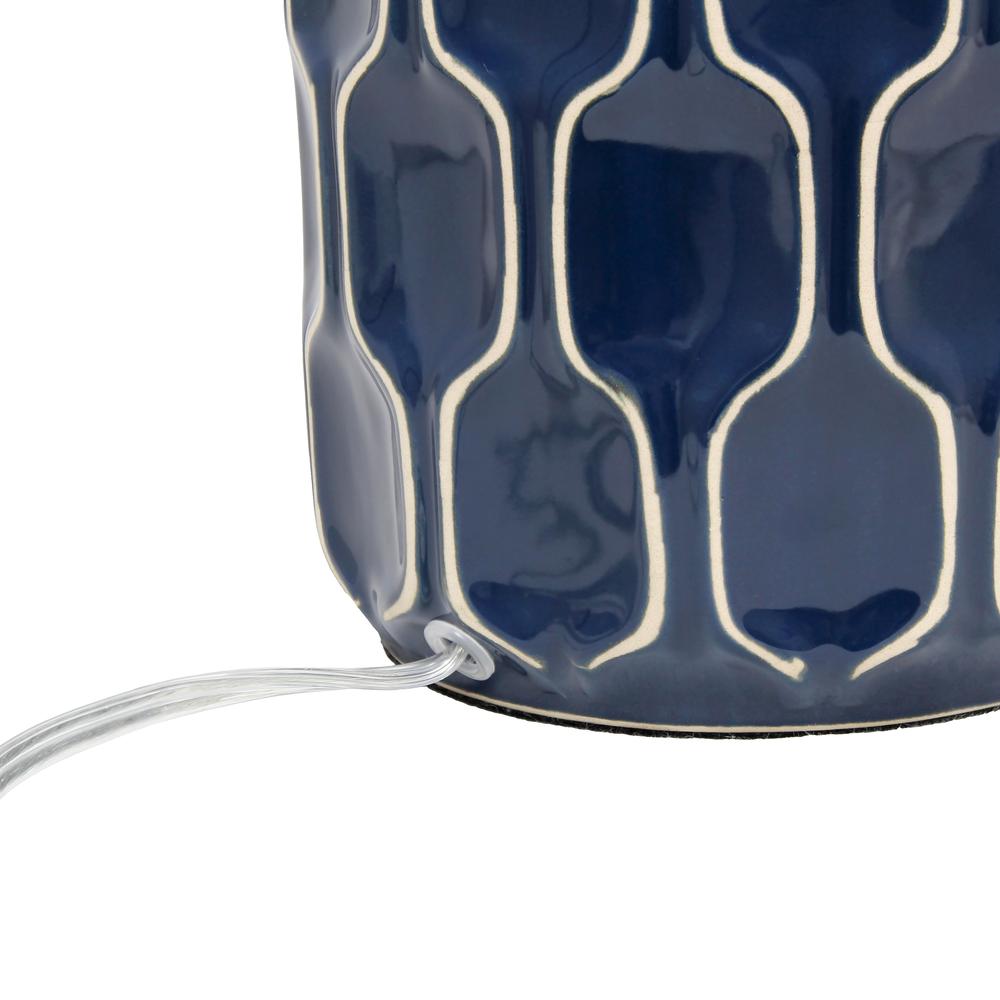 Elegant Designs Blue and White Patterned Table Lamp. Picture 2