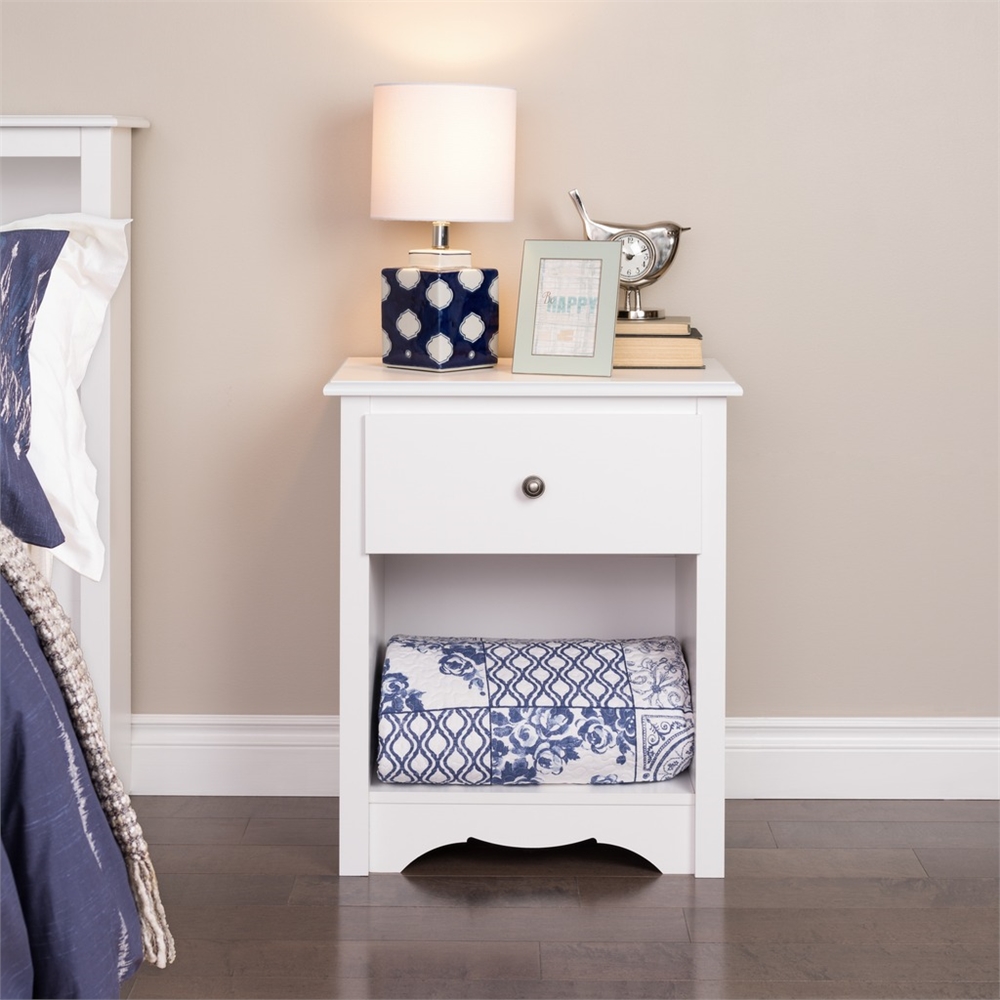 Monterey 1-drawer Tall Nightstand, White. Picture 2