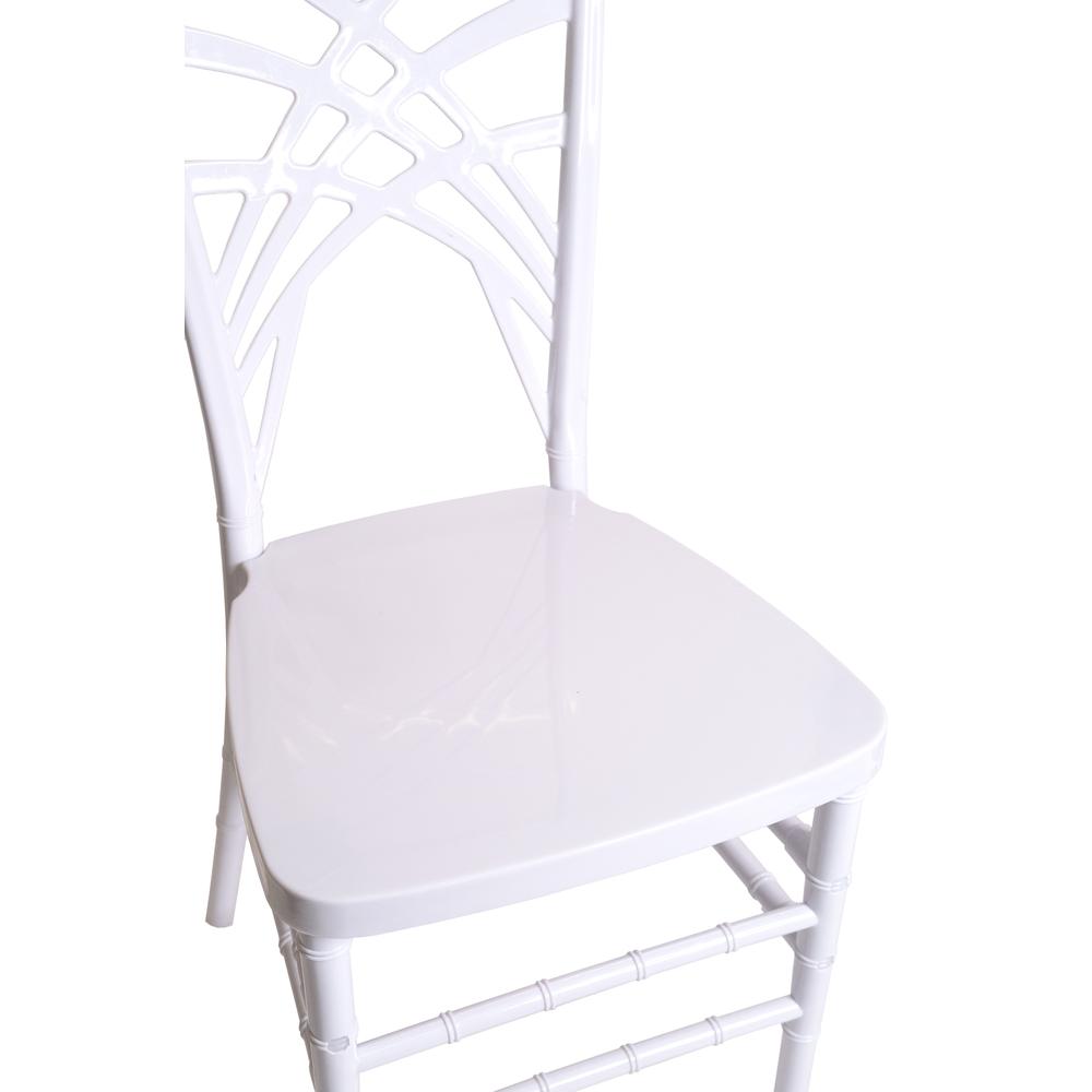 Set of 1 Commercial Seating Products Fanny Chair in clear made of  Polycarbonate. Picture 1