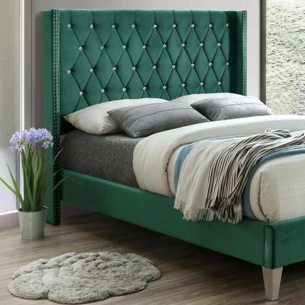 Better Home Products Alexa Velvet Upholstered Queen Platform Bed in Green. Picture 5