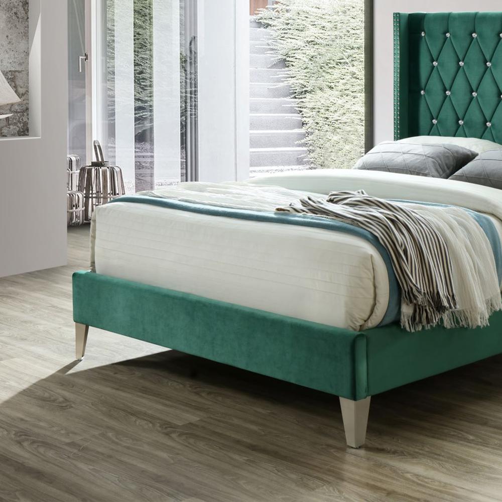 Better Home Products Alexa Velvet Upholstered Queen Platform Bed in Green. Picture 6
