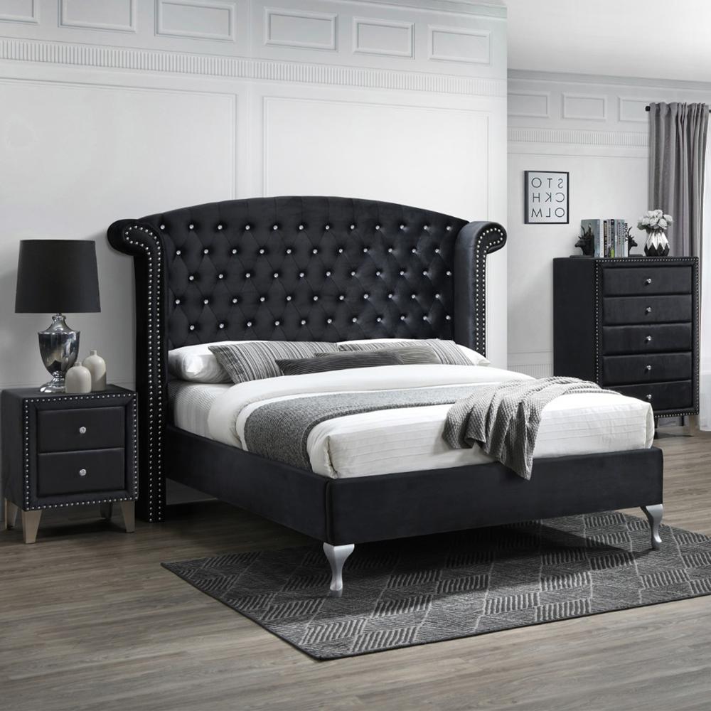 Better Home Products Cleopatra Crystal Tufted Velvet Platform Queen Bed in Black. Picture 2