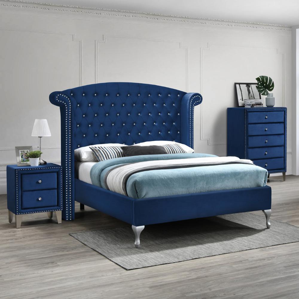 Better Home Products Cleopatra Crystal Tufted Velvet Platform Queen Bed in Blue. Picture 3