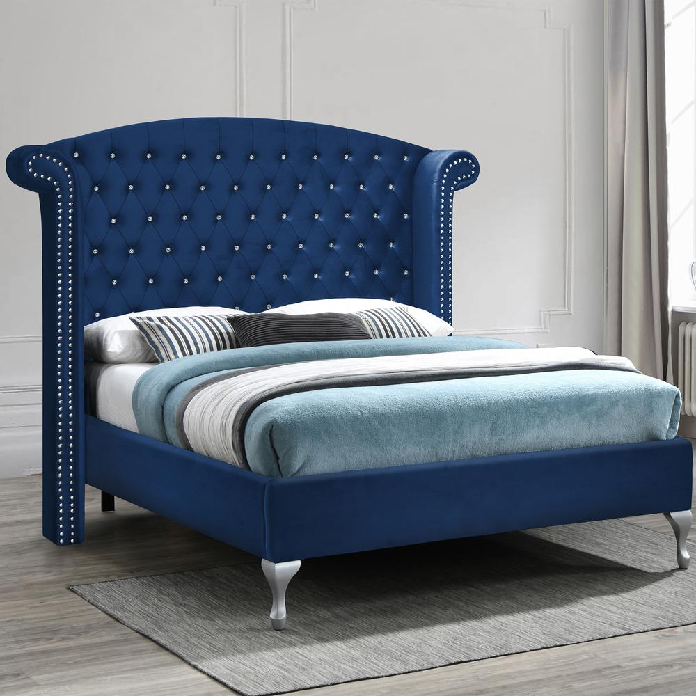Better Home Products Cleopatra Crystal Tufted Velvet Platform Queen Bed in Blue. Picture 2