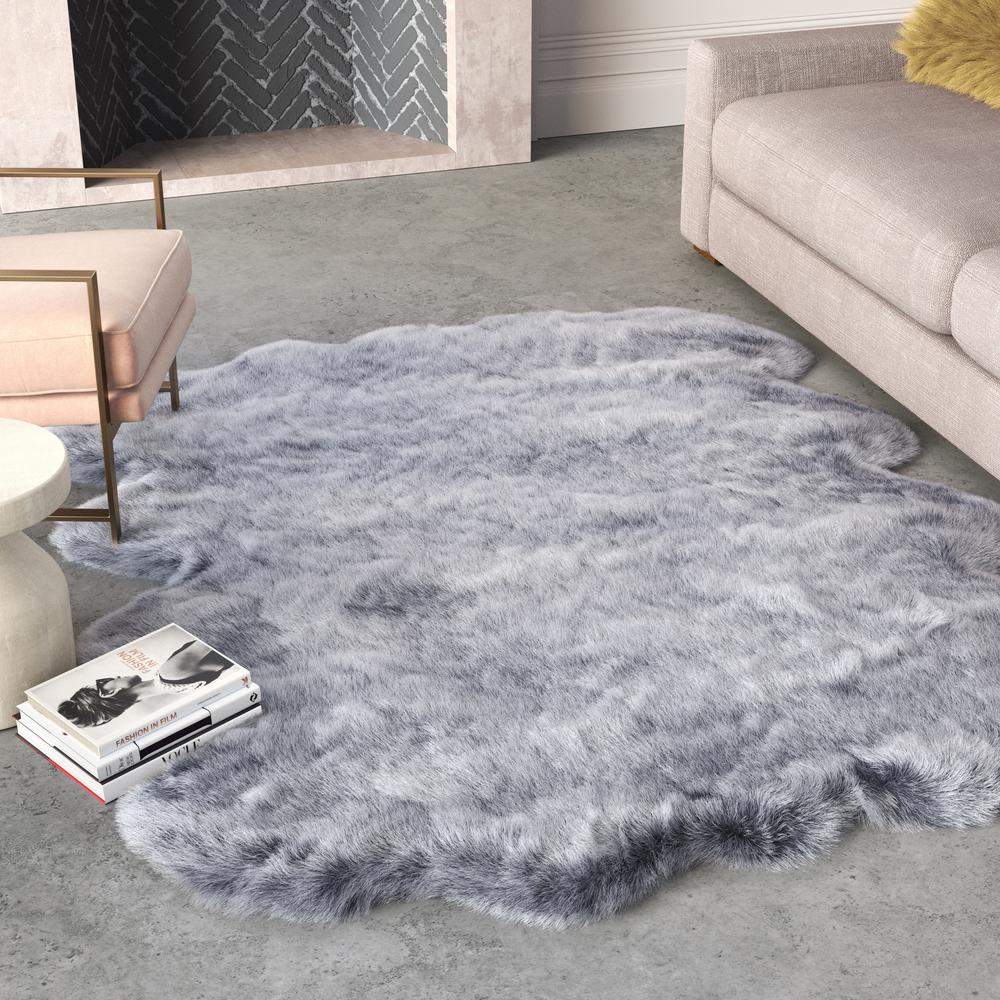 Gloss Black Faux Fur Area Rug, 6' x 7'5". Picture 5