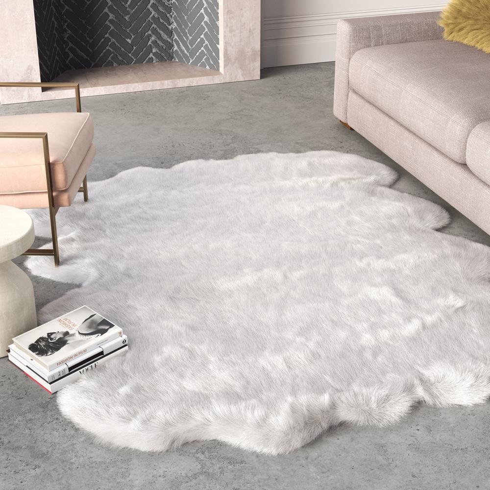 Gloss White Faux Fur Area Rug, 6' x 7'5". Picture 5