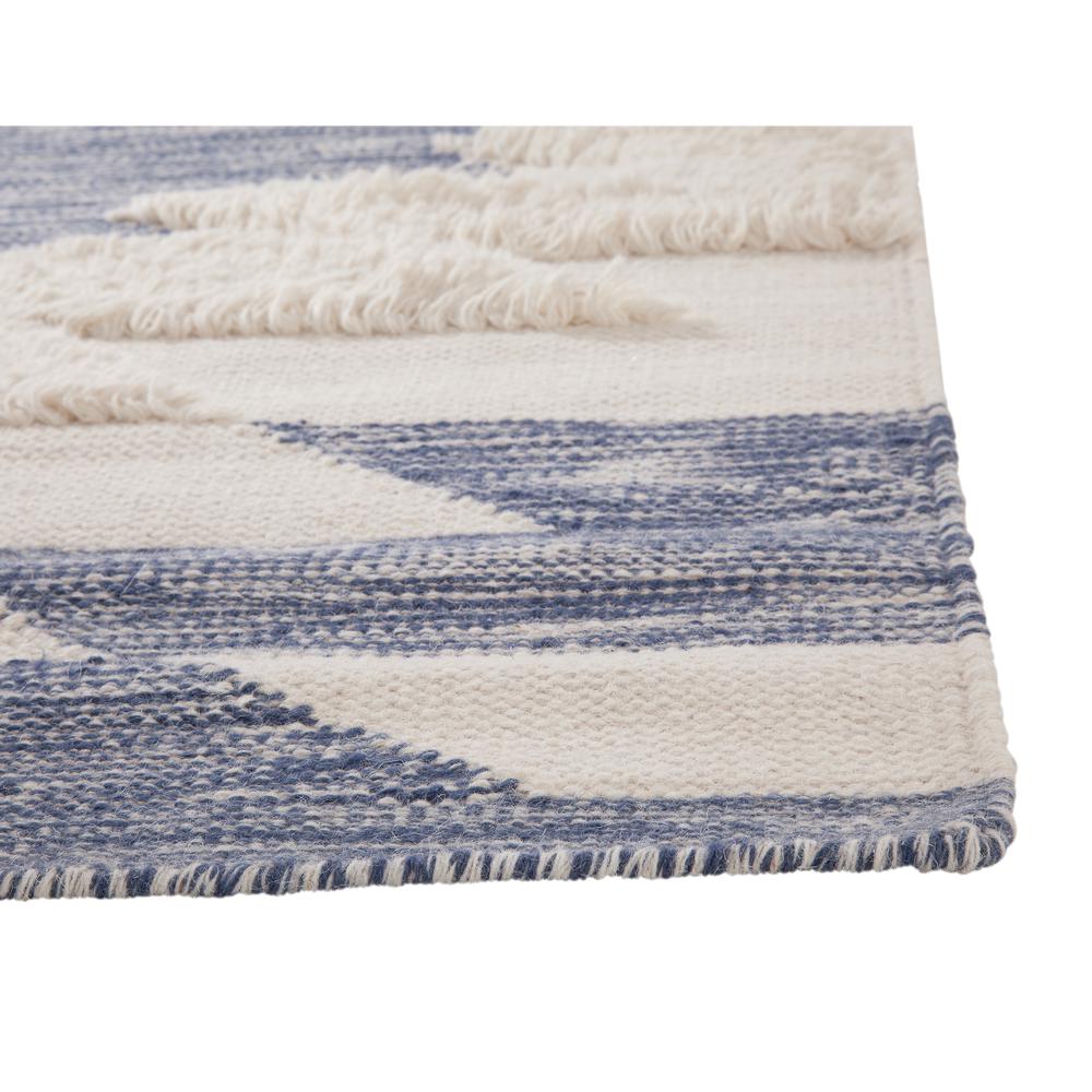 Chloe Nico Ivory and Blue Wool Blend Handwoven High-Low Area Rug, 5' x 8'. Picture 3