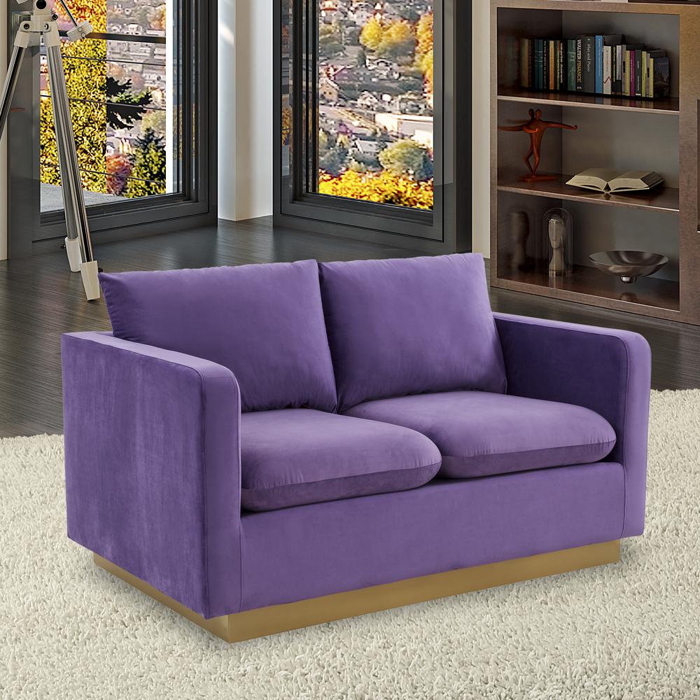 LeisureMod Nervo Modern Mid-Century Upholstered Velvet Loveseat with Gold Frame, Purple. Picture 6