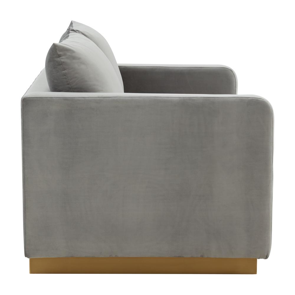 LeisureMod Nervo Modern Mid-Century Upholstered Velvet Loveseat with Gold Frame, Light Grey. Picture 4